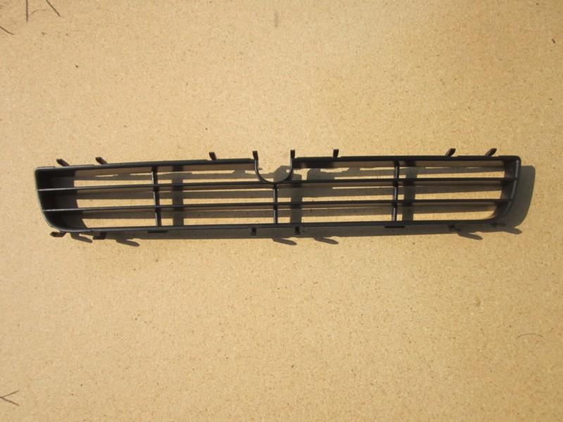 99-01 saab 9-5 center insert lower grille