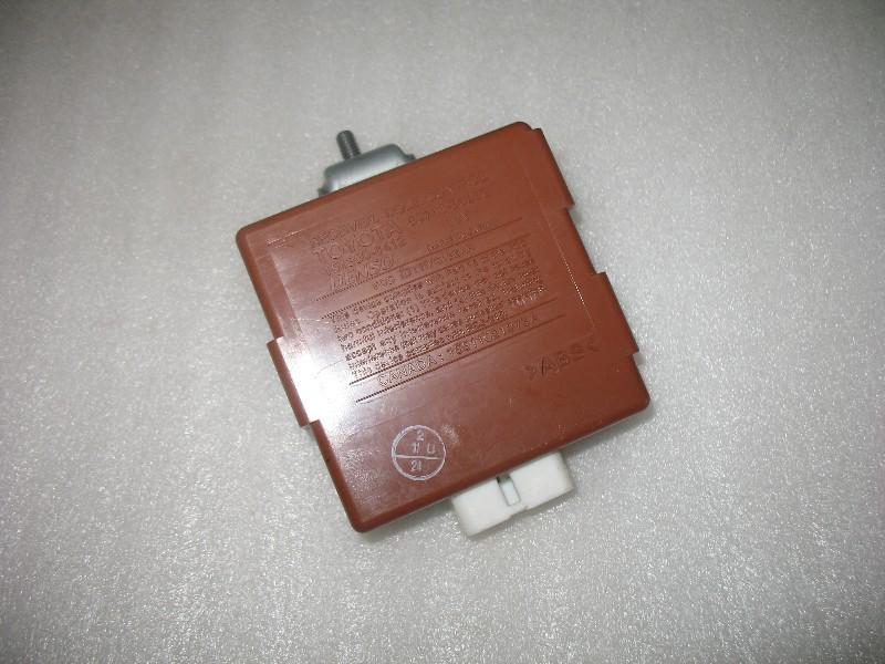 2000 2001 lexus es es300 receiver door control computer module unit relay oem  