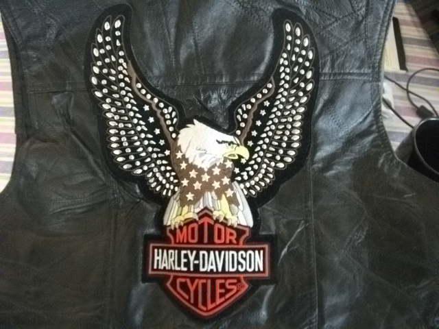 GENUINE LEATHER VEST WITH LARGE HARLEY DAVIDSON PATCH ON THE BACK ~VERY NICE~ , US $30.99, image 5