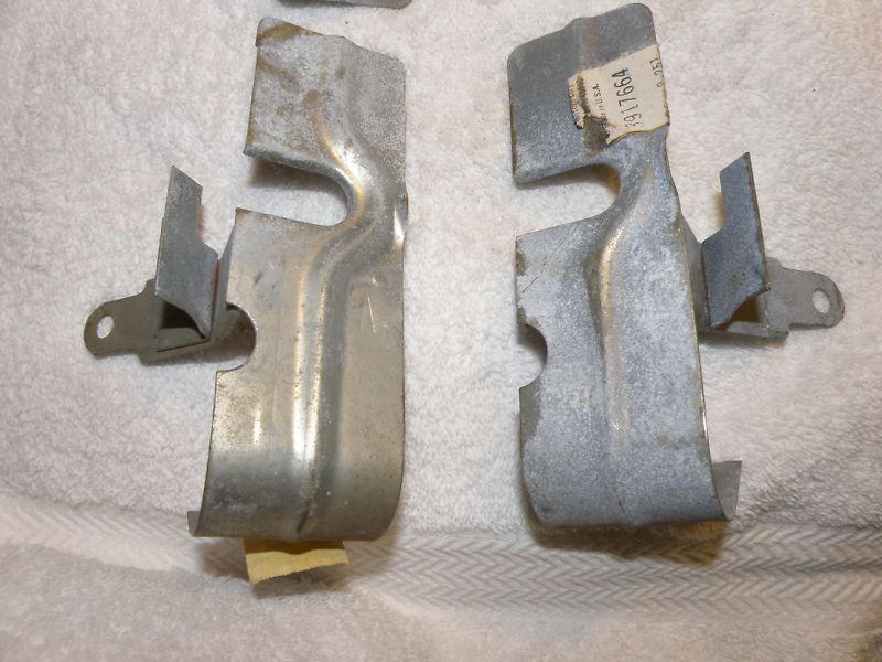 OEM NOS *GM#3917663 & 3917664 **SB V-8 ***PLUG HEAT SHIELDING SET ****1957-72, US $20.00, image 6