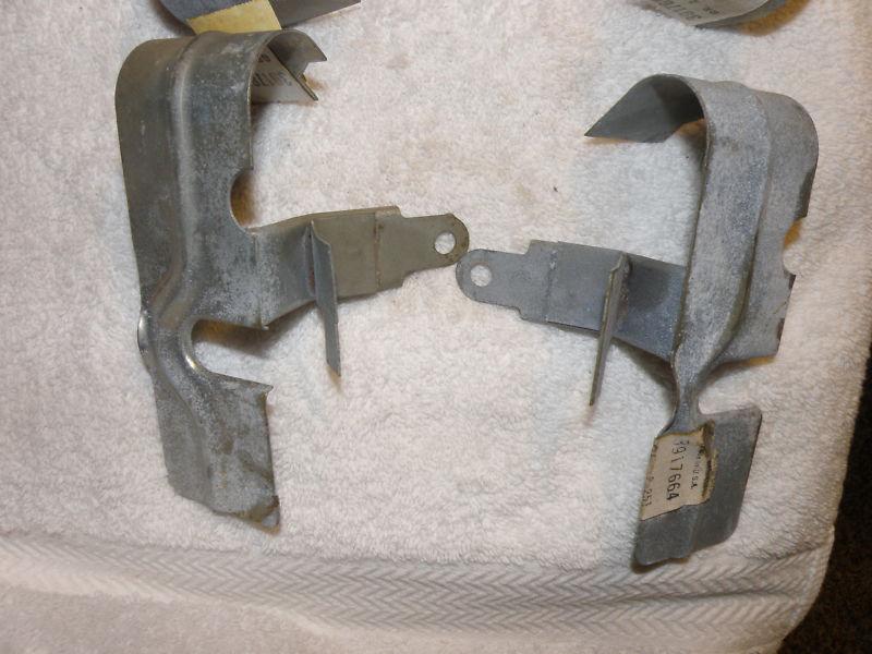 OEM NOS *GM#3917663 & 3917664 **SB V-8 ***PLUG HEAT SHIELDING SET ****1957-72, US $20.00, image 9