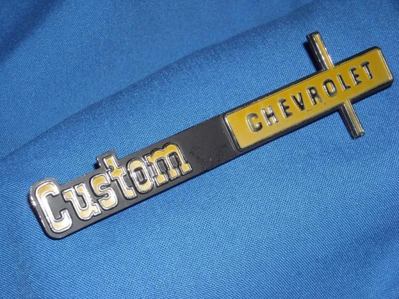 1973 74 chevrolet truck pickup custom dash emblem new gm vry good