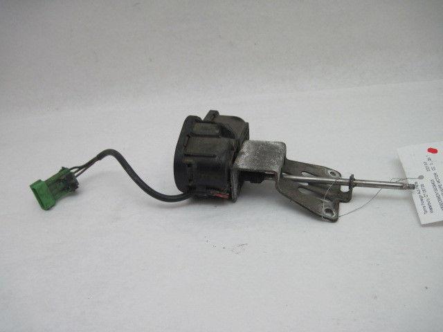 Headlamp wiper motor saab 9-5 2001 01 right 524613