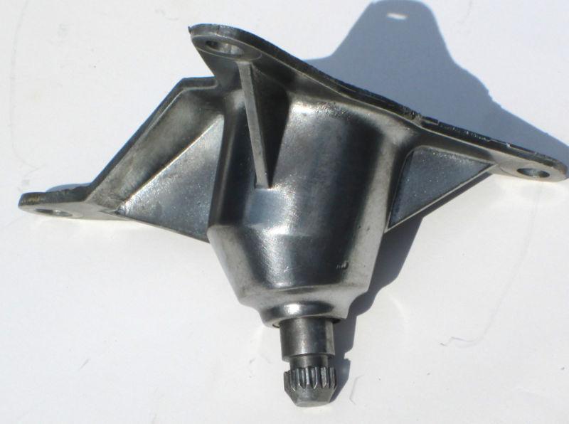 1968 - 1980 Corvette OEM Drivers Side LH Window Crank Regulator Shaft Housing, US $16.99, image 2