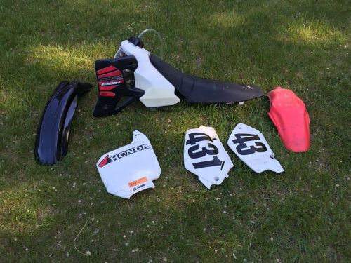 Honda cr80 plastics tank seat cr 80 cr80r fenders number plates shrouds 96-02