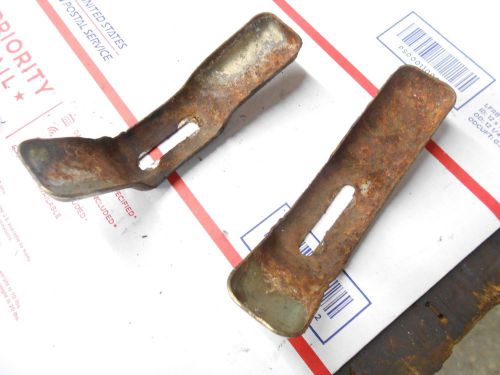 1984 skidoo ss25 snowmobile: seat-gas tank stays