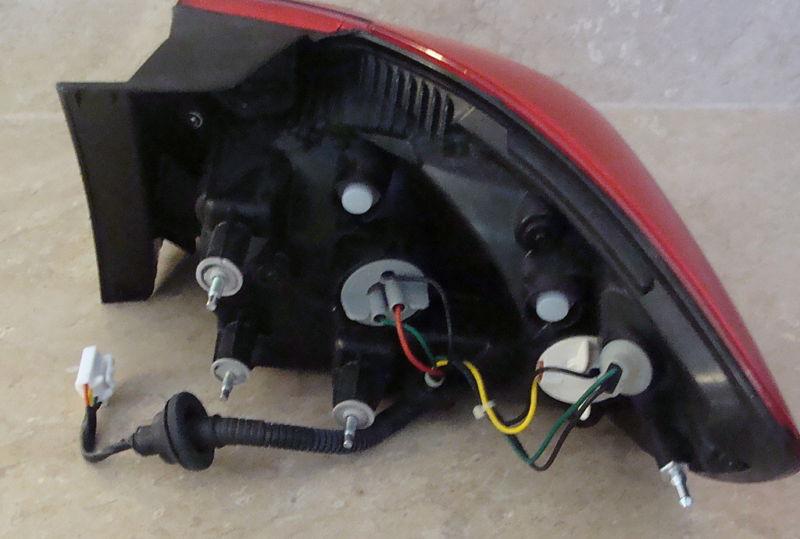 10 11 SANTA FE DRIVER TAIL LIGHT LH FACTORY OEM , US $24.95, image 2