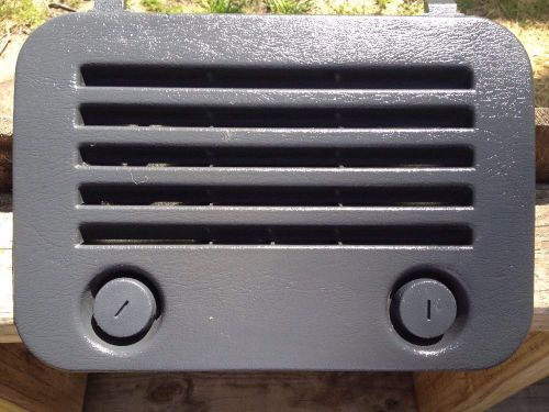 2003 genuine mecedes m class ~ right pass. rear cd changer door cover