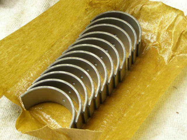 Mercedes 220s/se 111 127 128  rod bearing set new (standard 0.25mm) 180 586 0003