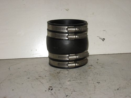 Omc cobra  3 1/2 inch - 3 1/2 inch exhaust boot with ss clamps