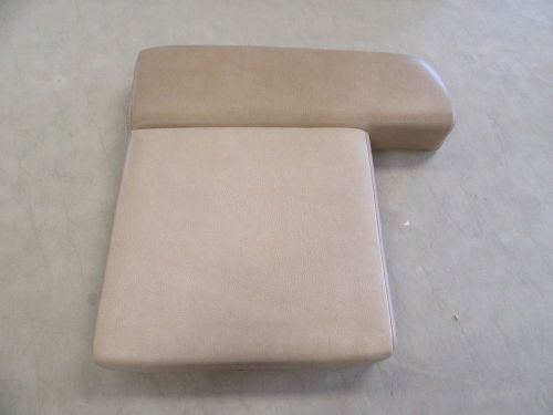 Scout 420 lxf port aft face tan cushion 20" x 20 1/4" uh2726w marine boat