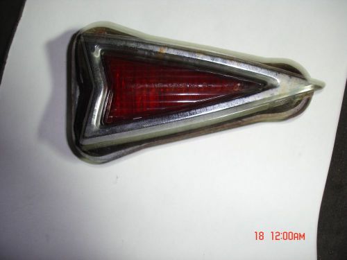 Pontiac 1968 arrowhead side marker light      housing  / gasket  /  bezel / lens