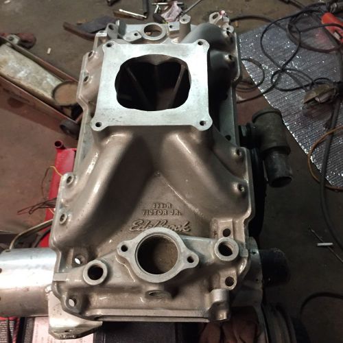 Bbc chevy edelbrock victor jr 454r intake