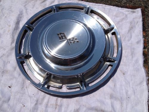 1965 or 1966 chevrolet hubcap (1), caprice / biscayne