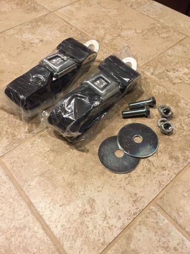 Classic mustang black seat belts