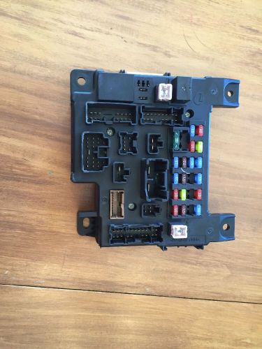 Mitsubishi outlander fuse relay box