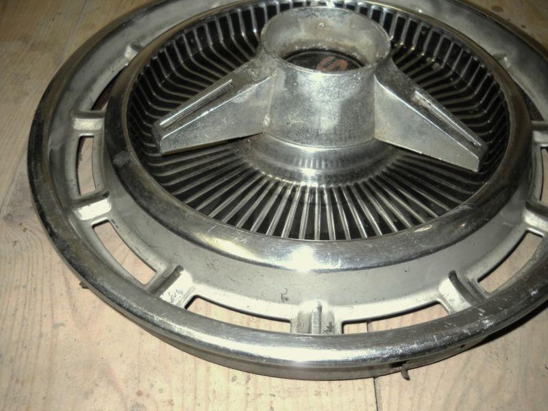 HUBCAP WHEEL COVER CHEVY SS SPINNER 65 66 67 CHEVELLE NOVA 14