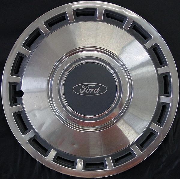 '84 85 ford tempo 13" 16 slot 836 hubcap wheel cover part # e53c1130ca used