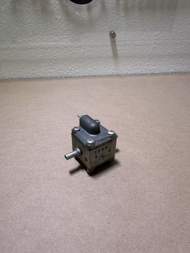 Mooney m20 pilot valve assy 2965 (3063)