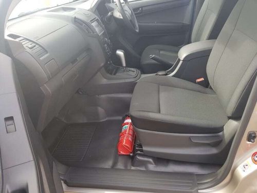 Isuzu mu-x and d-max 2nd gen fire extinguisher bracket