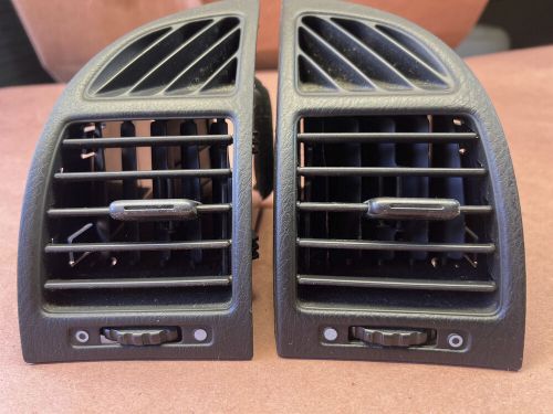 98 Honda Prelude AC Vents on Dashboard Dash Heater Vent BLACK Pair H22A4 97-01, US $24.99, image 5