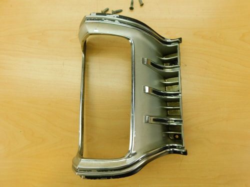 GRILL END TRIM MOLDING AT TURN SIGNAL RH FRONT 1970 1971 IMPERIAL 70Ci2-1G5-R, US $29.47, image 21