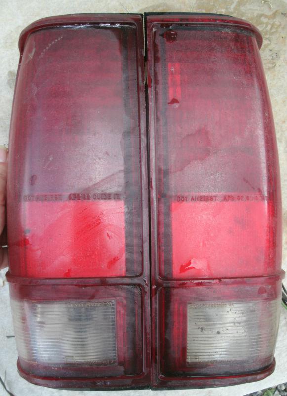 1982 82 83 84 85 86 GMC S10 Blazer Jimmy Tail Light Housing Lenses Pair Lamp OEM, US $19.99, image 9