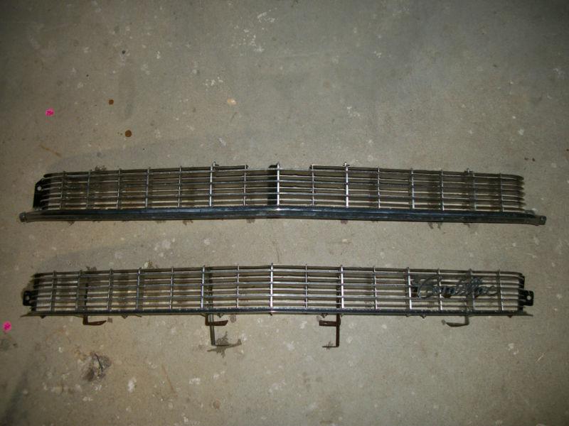 1962 cadillac fleetwood grille upper & lower center sections & grille tie bar 