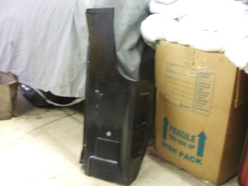 1969-70 mustang rh trunk floor w/drop off