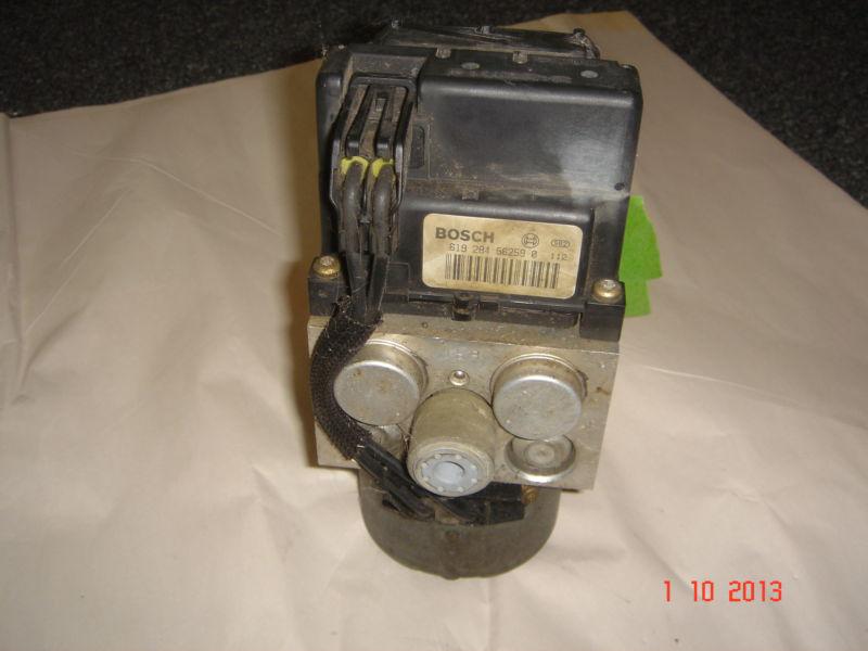 Buy Used ABS Pump Ford Crown Victoria From 2003 P71 in Azle, Texas