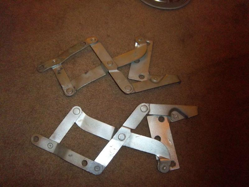 Nos 1955-1956 ford station wagon country squire, lift gate upper tailgate hinge