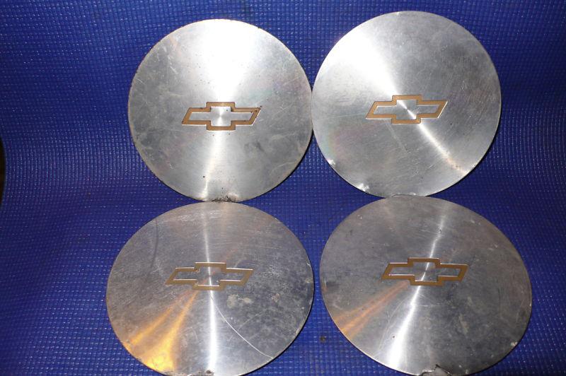 Buy 9403 Chevy Blazer/ Jimmy Center Cap/Hubcap with gold P/N