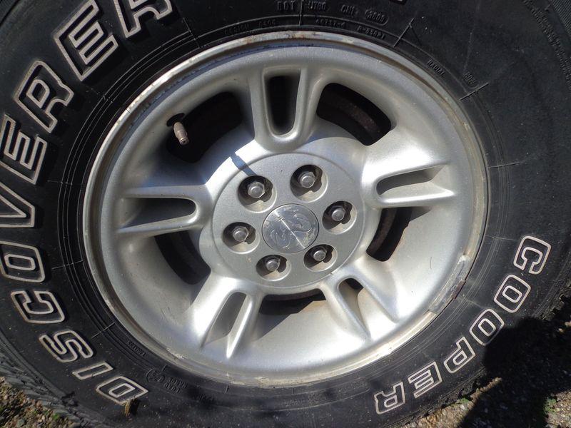 Wheel dodge durango 15x8 1998