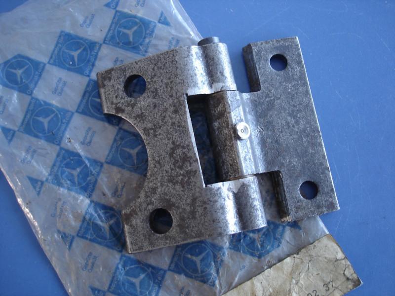 Mercedes benz w116 right front door hinge 280s 280se 450se 450sel 280sel 350sel