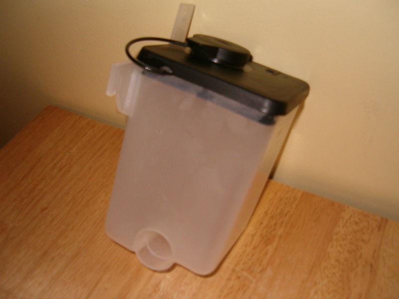 New oe ford nos windshield washer resivoir tank 1969 1970  mustang