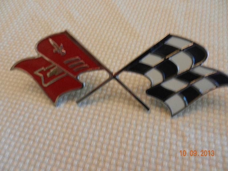 Find 1957 CHEVROLET FUEL INJECTION & CROSSED FLAGS EMBLEM N.O.S. WITH