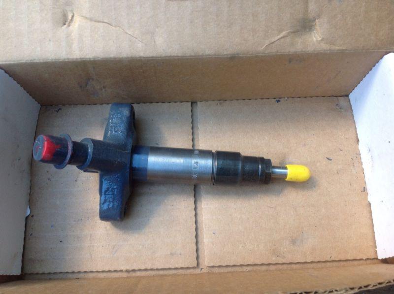 Find Lucas injector LRA003B02 in Milwaukee, Wisconsin, US, for US 59.99