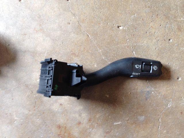 2004 04 audi s4 a4 b6 4.2 -  windshield wiper switch / stalk