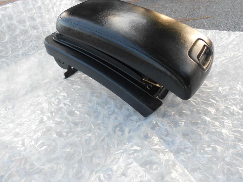 Find NISSAN Maxima CENTER Console Armrest ARM REST Lid COVER 01 02 03