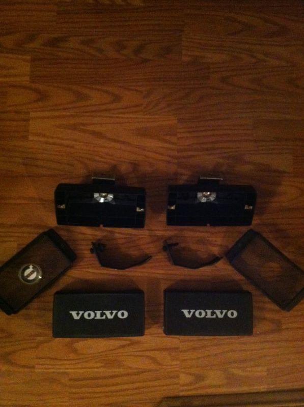 Volvo bosch fog light set- incomplete