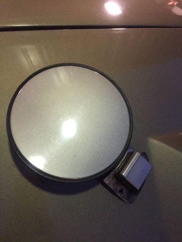 Vt vx holden commodore sedan fuel cap door.