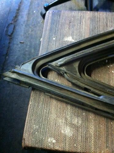 OEM FACTORY 1964-1966 Chevy II Nova Wing VENT WINDOW rubber SEALS R/L , US $75.00, image 3