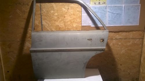 Mercedes w114 rear left door 250 chassis w114.115