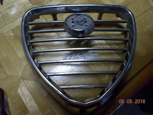 Alfa romeo alfetta grill