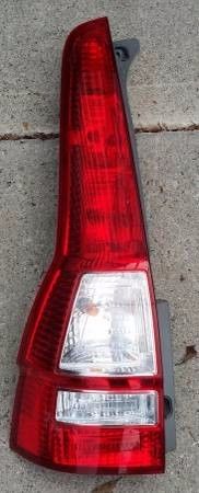 Oem!!! 2007 thru 2011 honda cr-v  passenger side tail lamp