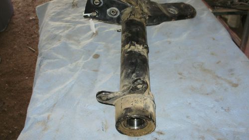 Polaris magnum 325,,-2002  2x4 shaft-drive rear axel houseing