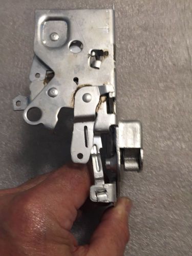 1957 cadillac 2 door oem latch lock mechanism passenger side