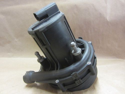 Pull off smog air pump 7 832 045 for various 2001-2006 bmw m3