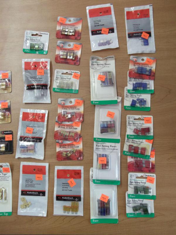 Large Lot of RadioShack Automotive / Car Fuses / Fuse Holders, 40 packages, US $30.00, image 3