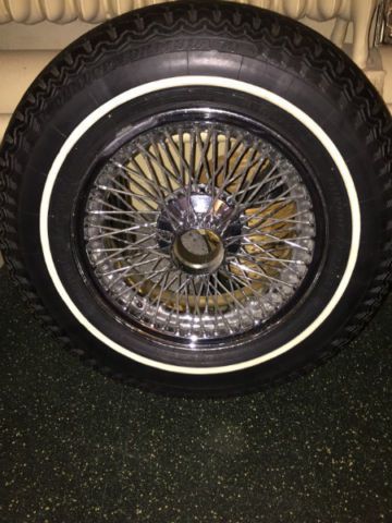 Jaguar e-type series 3 dunlop sp sport radial and dunlop wire wheel